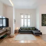 Modern Luxury - City Centre